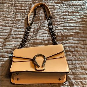 Women’s handbag